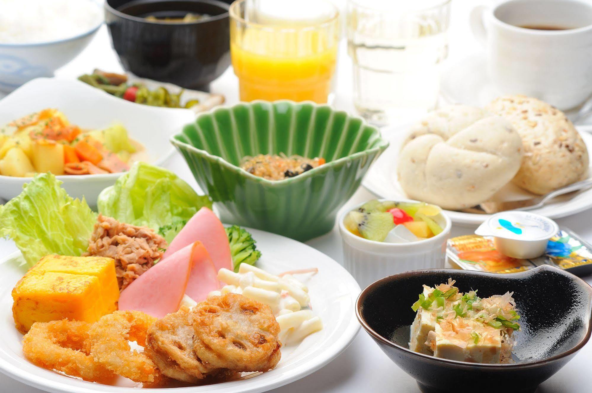 Daisen  Hotel Route-Inn Omagari Ekimae מראה חיצוני תמונה